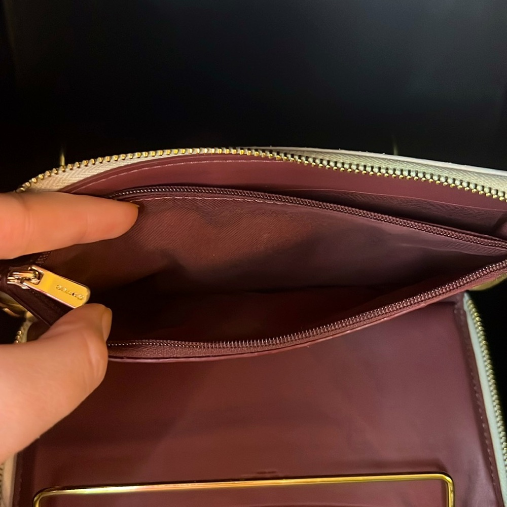 COACH Signature Jacquard Stripe Dempsey🩷🤍 - Picture 10 of 11